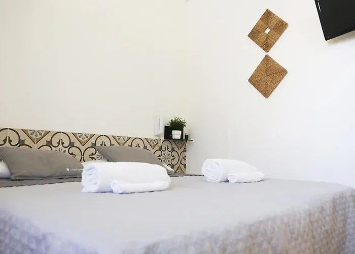 فندق مبيت وإفطار Largo Imperiali